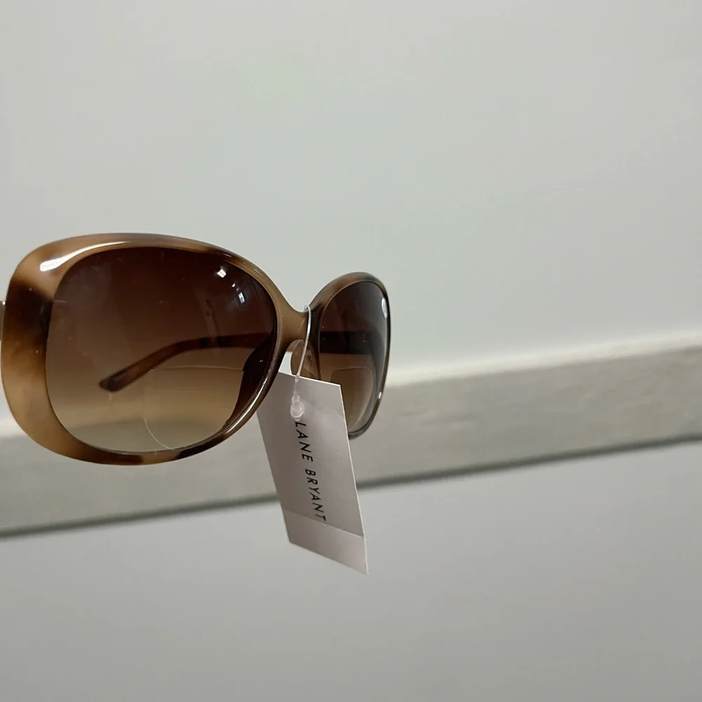 NWT Lane Bryant +2 Sunglasses